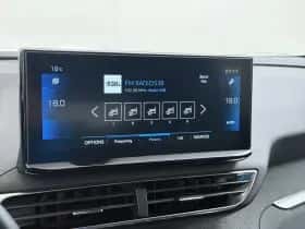 Peugeot 3008 (2022) thumbnail 31