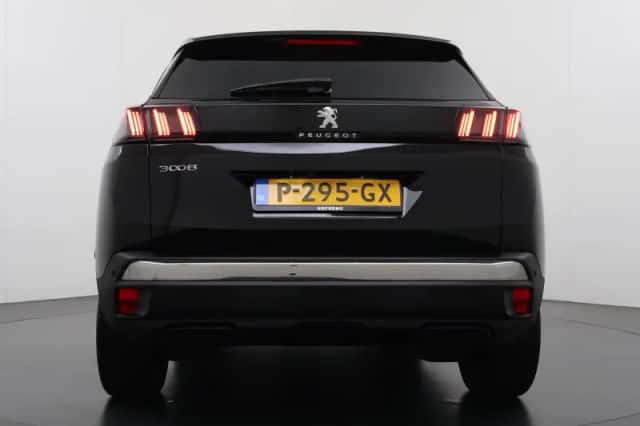 Peugeot 3008 (2022) thumbnail 6