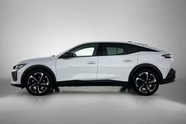 Peugeot 408 (2025) thumbnail 5