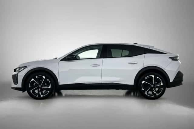 Peugeot 408 (2025) thumbnail 5
