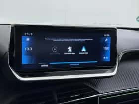 Peugeot 2008 (2021) thumbnail 33