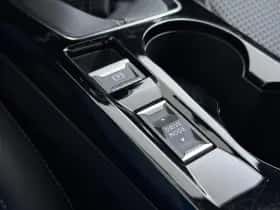 Peugeot 2008 (2021) thumbnail 37