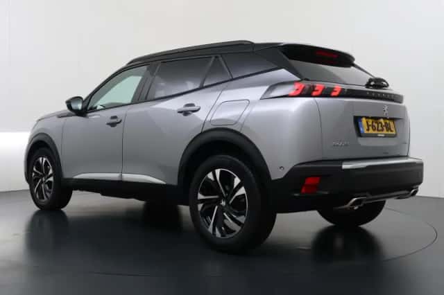 Peugeot 2008 (2021) thumbnail 5