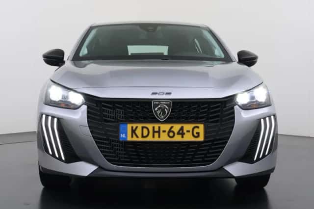 Peugeot 208 (2025) thumbnail 3