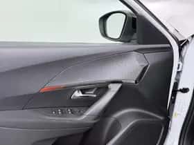 Peugeot 2008 (2022) thumbnail 16