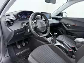 Peugeot 2008 (2022) thumbnail 17