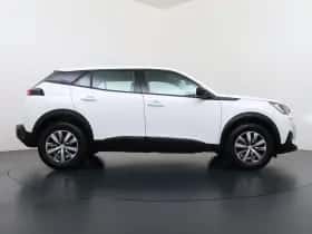 Peugeot 2008 (2022) thumbnail 8