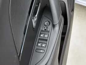 Peugeot e-2008 (2024) thumbnail 16
