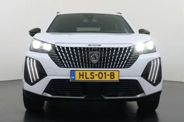 Peugeot e-2008 (2025) thumbnail 3