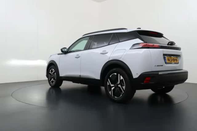 Peugeot e-2008 (2025) thumbnail 6