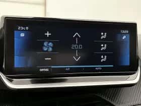 Peugeot 2008 (2022) thumbnail 18