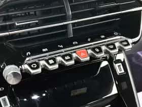 Peugeot 2008 (2022) thumbnail 22