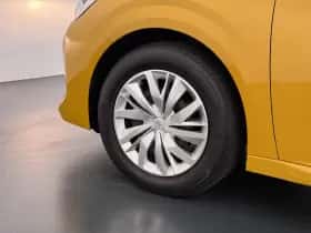 Peugeot 208 (2023) thumbnail 12