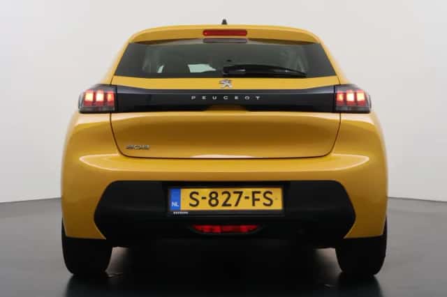Peugeot 208 (2023) thumbnail 6