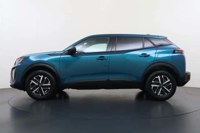 Peugeot 2008 (2025) thumbnail 4