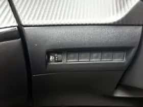 Peugeot 2008 (2025) thumbnail 31