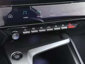 Peugeot 308 (2023) thumbnail 38
