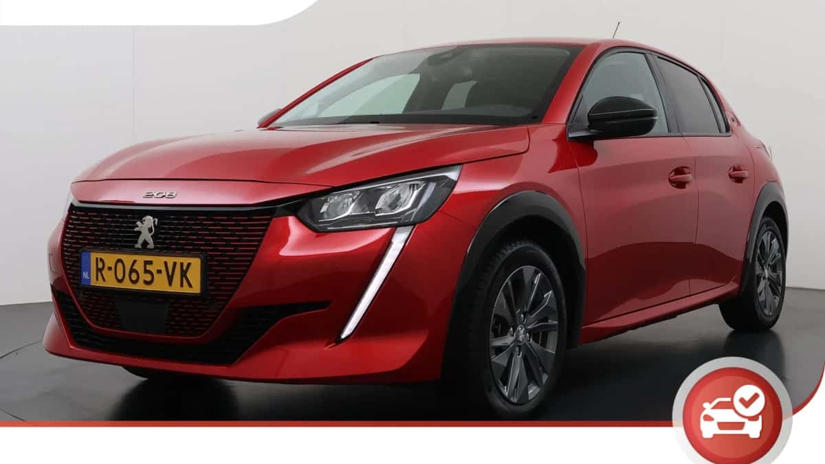 Peugeot e-208 (2022) — foto 1
