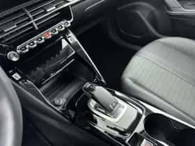 Peugeot 2008 (2021) thumbnail 23