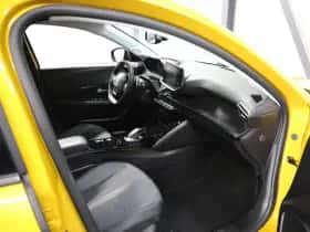 Peugeot 208 (2021) thumbnail 8