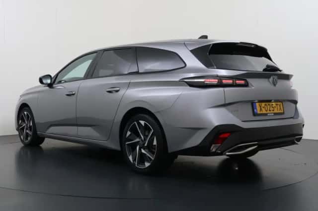 Peugeot 308 (2024) thumbnail 5
