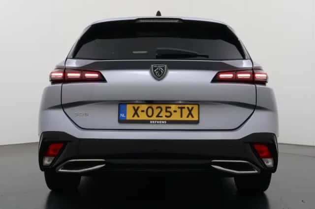 Peugeot 308 (2024) thumbnail 6