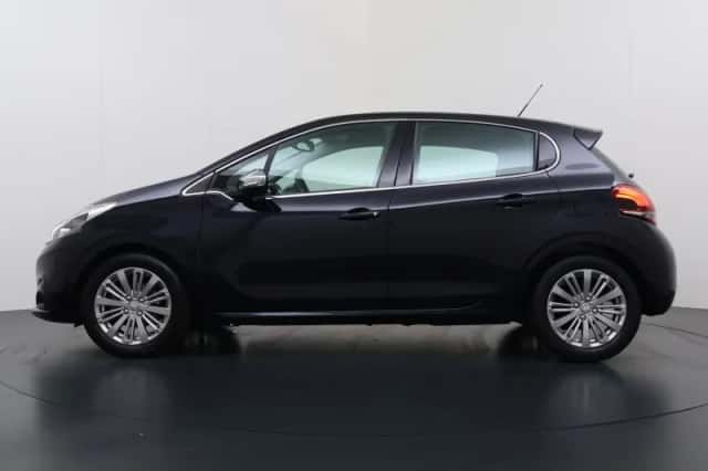 Peugeot 208 (2019) thumbnail 4