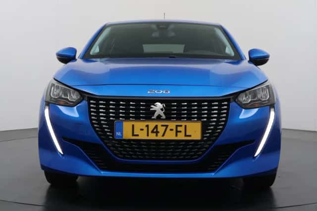 Peugeot 208 (2021) thumbnail 3