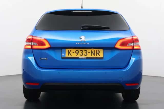 Peugeot 308 (2021) thumbnail 6