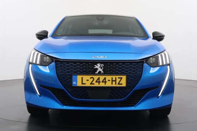 Peugeot e-208 (2021) thumbnail 3