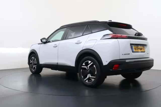 Peugeot e-2008 (2025) thumbnail 5