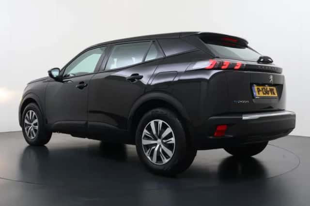 Peugeot e-2008 (2022) thumbnail 6