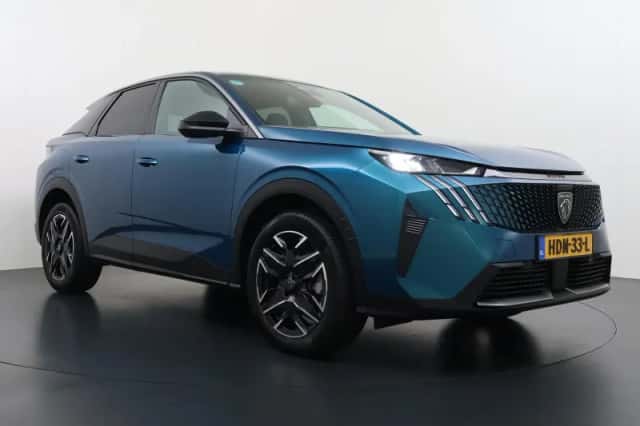 Peugeot 3008 (2025) thumbnail 2