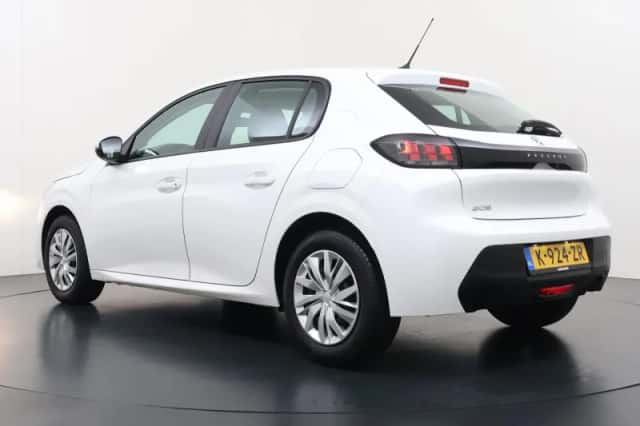 Peugeot 208 (2021) thumbnail 5