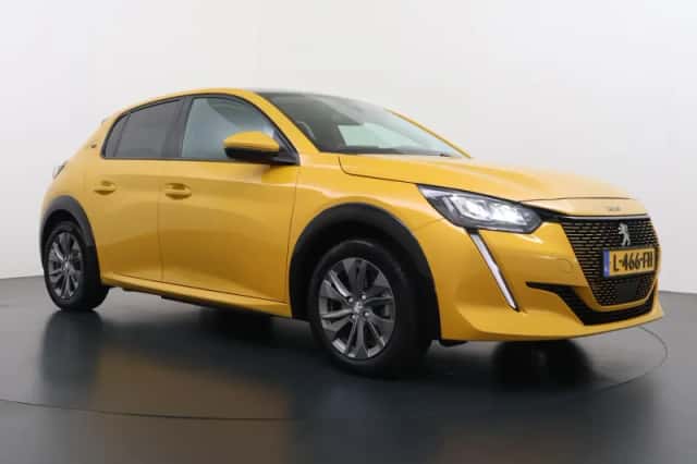 Peugeot e-208 (2021) thumbnail 2