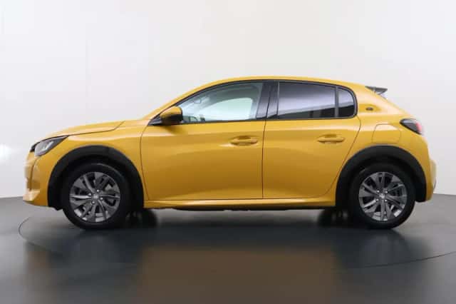 Peugeot e-208 (2021) thumbnail 5