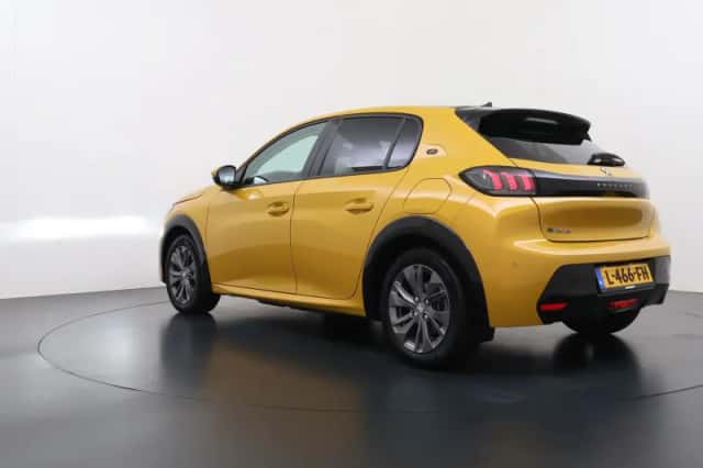 Peugeot e-208 (2021) thumbnail 6