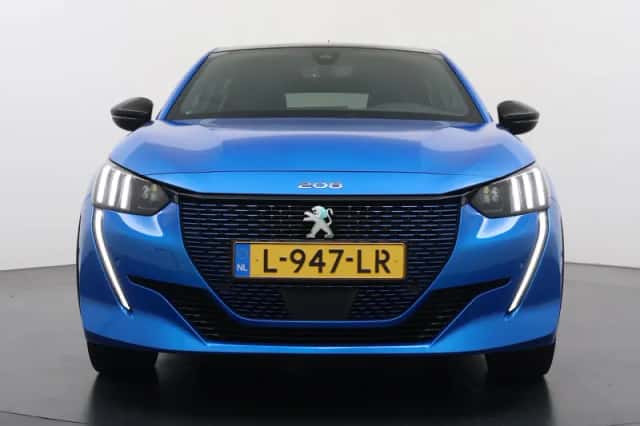 Peugeot e-208 (2021) thumbnail 3