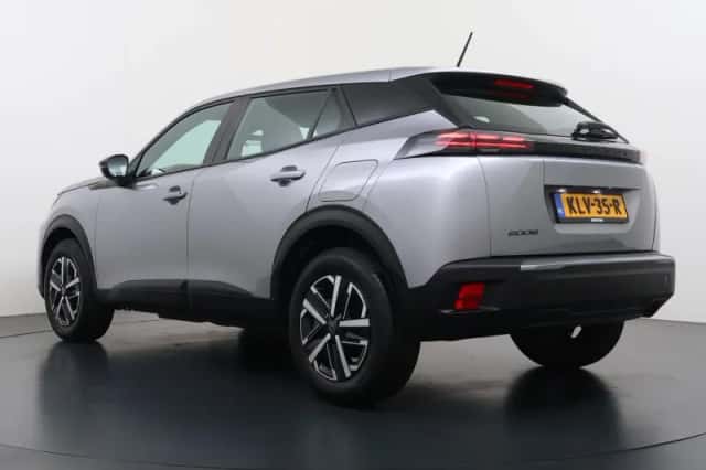 Peugeot 2008 (2025) thumbnail 5