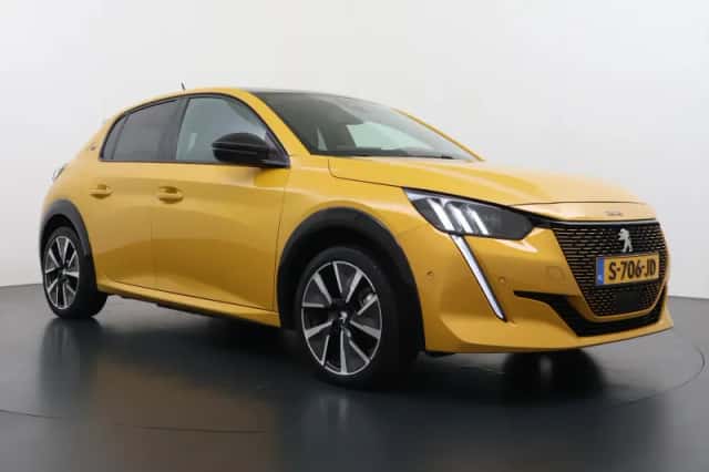 Peugeot e-208 (2023) thumbnail 2