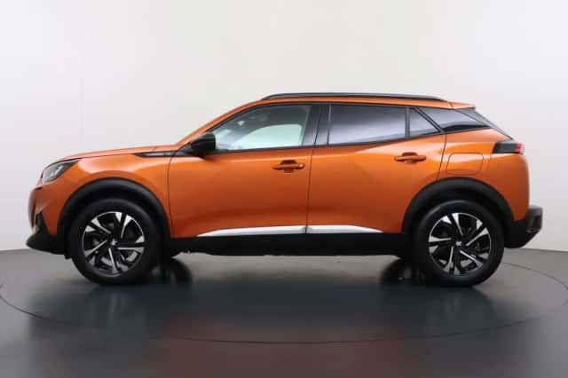 Peugeot e-2008 (2023) thumbnail 5