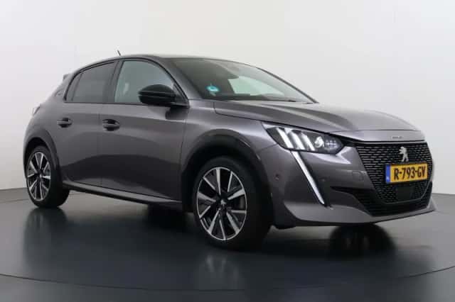 Peugeot 208 (2022) thumbnail 2