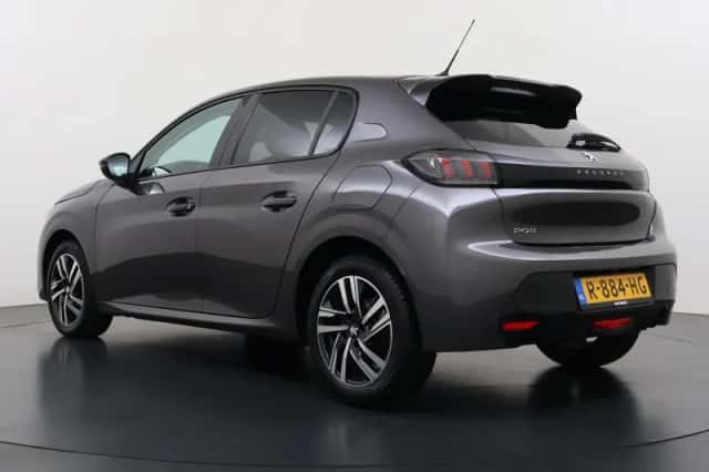 Peugeot 208 (2022) thumbnail 5