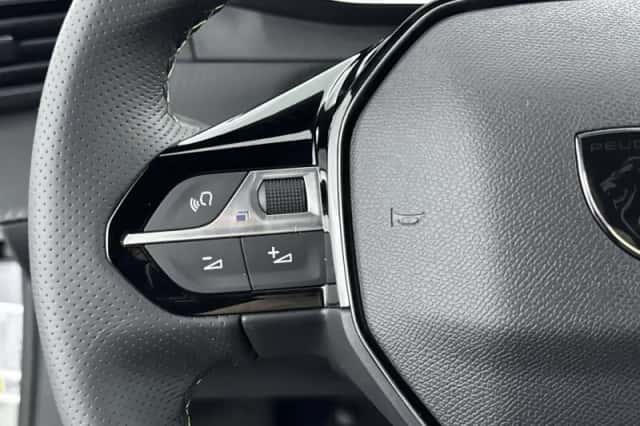 Peugeot e-2008 (2025) thumbnail 16