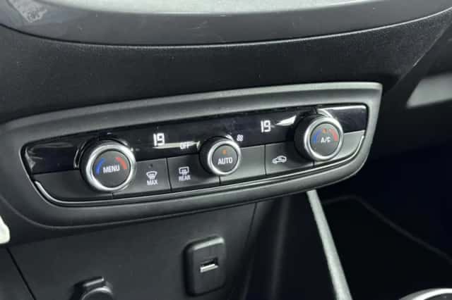 Opel Crossland (2022) thumbnail 21