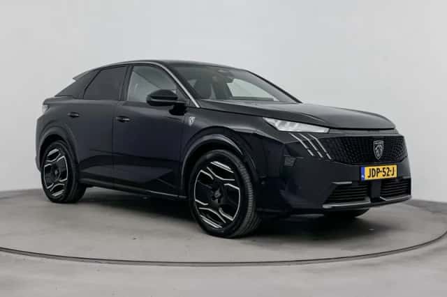 Peugeot e-3008 (2025) thumbnail 2
