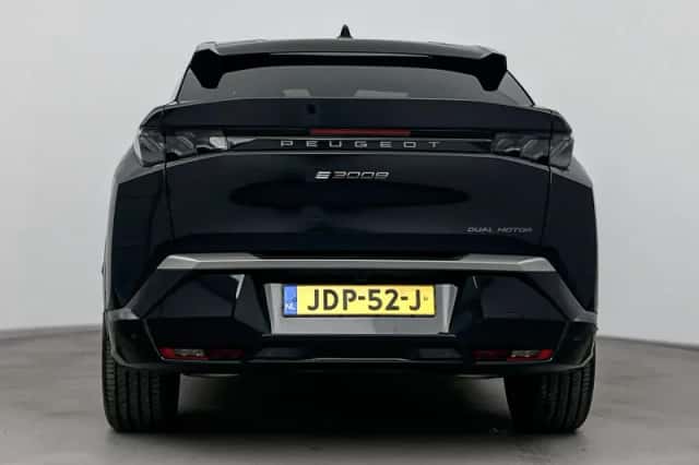 Peugeot e-3008 (2025) thumbnail 6