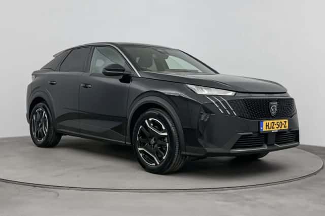 Peugeot e-3008 (2025) thumbnail 2