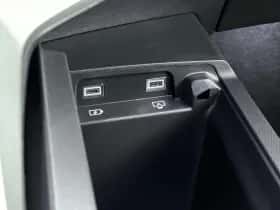 Peugeot e-3008 (2025) thumbnail 16