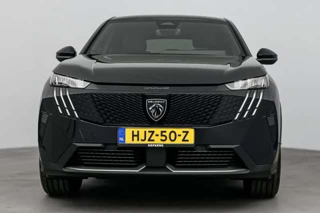 Peugeot e-3008 (2025) thumbnail 3